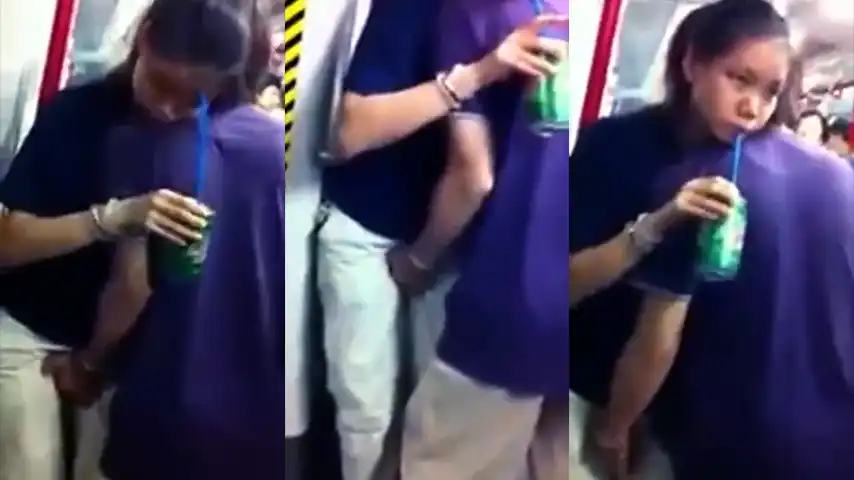 ABG Lagi Minum Dikobel Pacar Jamet