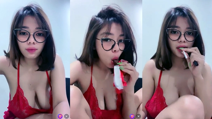 Cewe Bondol Lingerie Merah Tobrut Mango