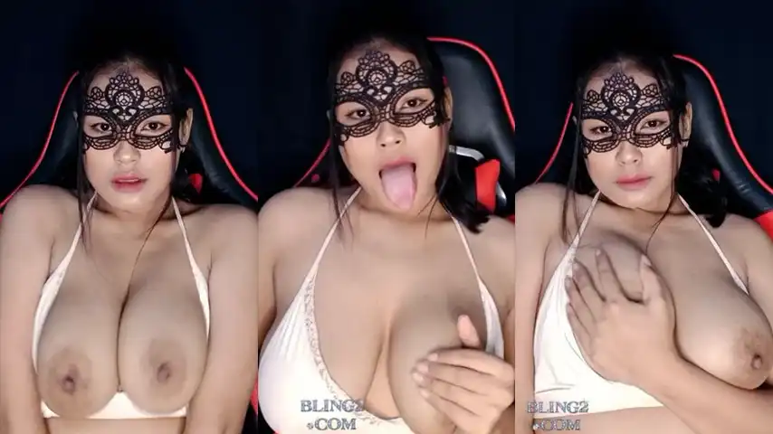 Mbak Kingkin Bra Putih Remas Tetek
